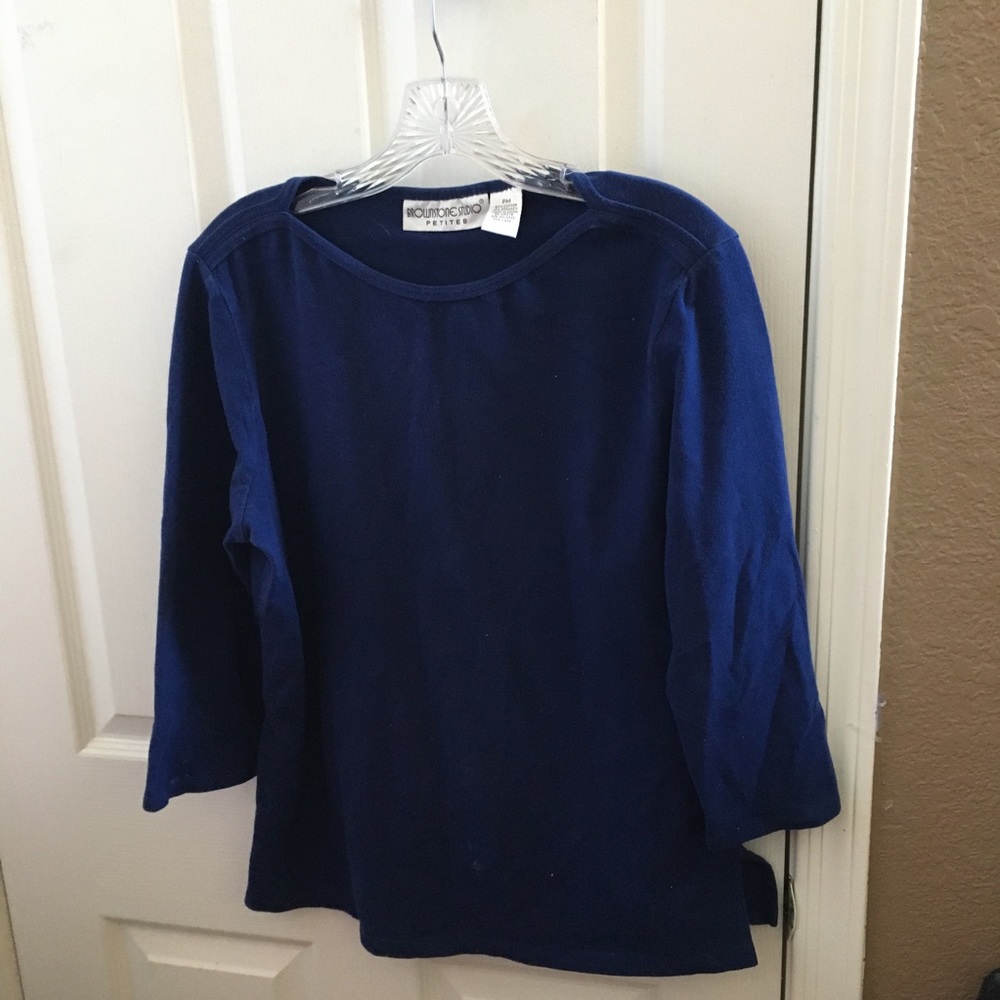 FINAL MARKDOWN Ladies brownstone studio tee petite medium